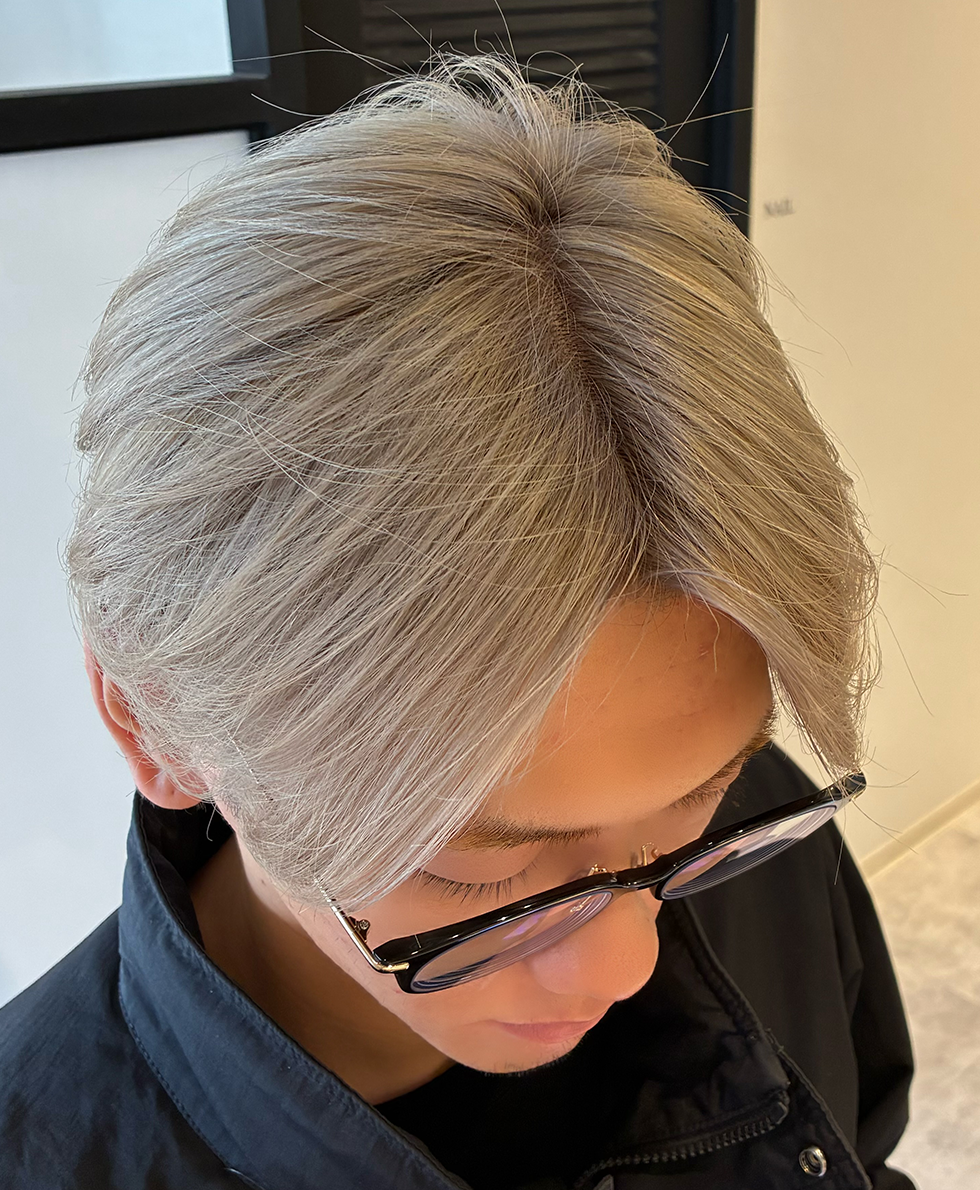 ホワイトベージュ